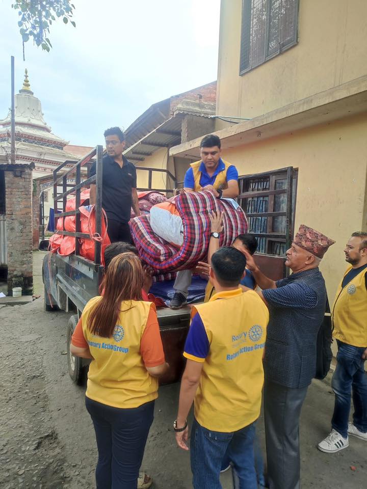 Service Project 7: Joint Club Support three Police Stations, Rescue…